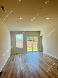 628 Birdie Dr photo'