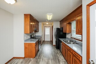 315 Gales River Rd in Irmo, SC - Foto de edificio - Building Photo