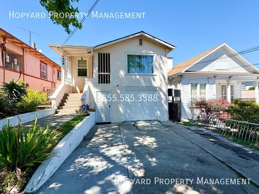 1430 E 32nd St in Oakland, CA - Building Photo