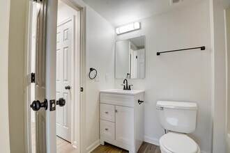 Pine Glen in Indianapolis, IN - Building Photo - Building Photo