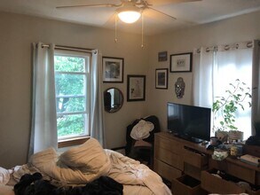 45 Thurston St in Somerville, MA - Building Photo - Building Photo