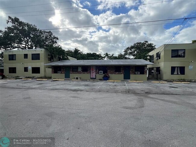 property at 1113 SW 15th Terrace