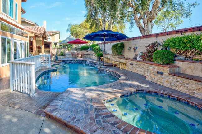 property at 9598 Naples Dr