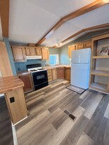 711 N 19th St in Hamilton, IL - Building Photo