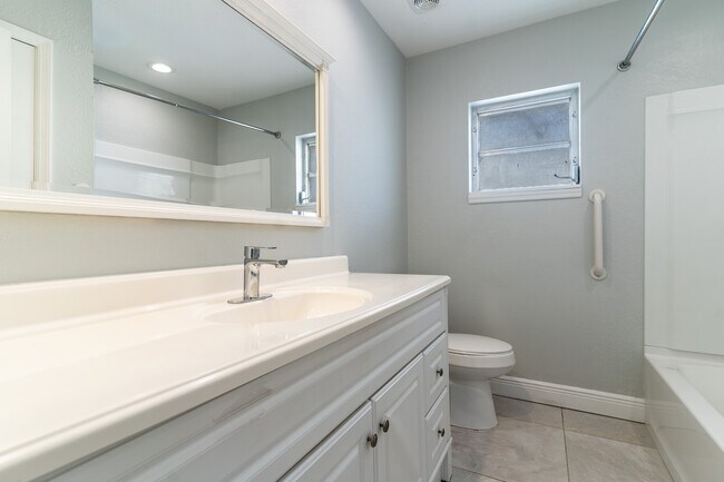 124 Shelley Dr in Winter Haven, FL - Building Photo - Building Photo