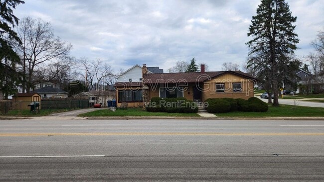 property at 5440 Benton Ave