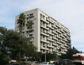 Wilshire Terrace in Los Angeles, CA - Building Photo - Building Photo