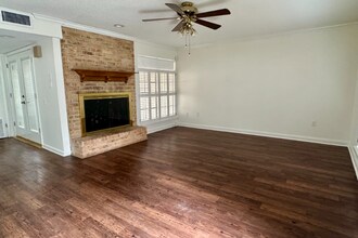 305 Halcott Dr in Lafayette, LA - Building Photo - Building Photo