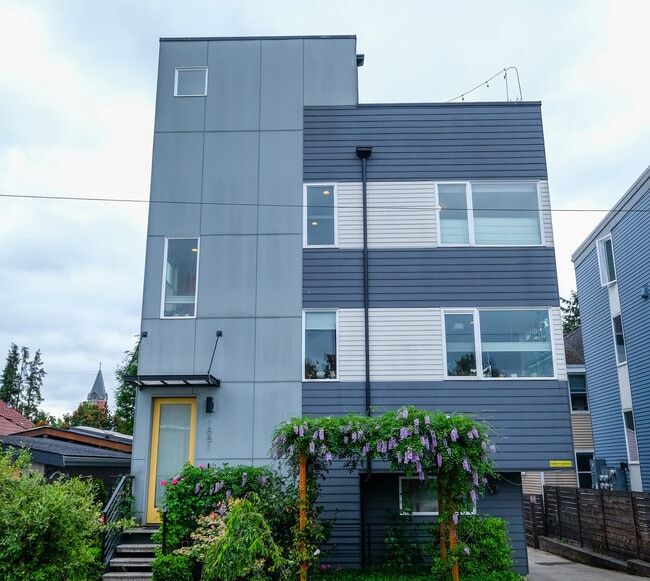 property at 1851 S Jackson Pl