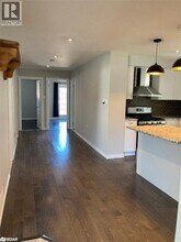 355 Leacock Dr in Barrie, ON - Building Photo - Building Photo