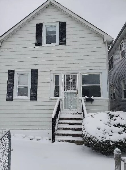 property at 1835 Hovland Ct