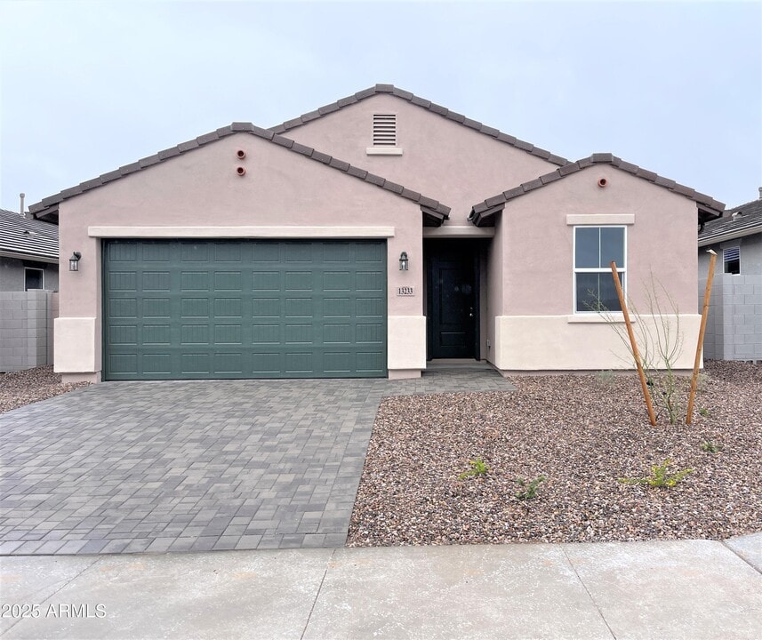 13233 W Buckskin Trl in Peoria, AZ - Building Photo