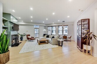 845 W Altgeld St in Chicago, IL - Building Photo - Building Photo