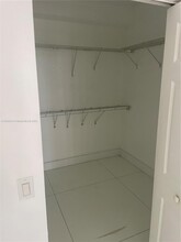 3155 NE 184th St in Aventura, FL - Building Photo - Building Photo