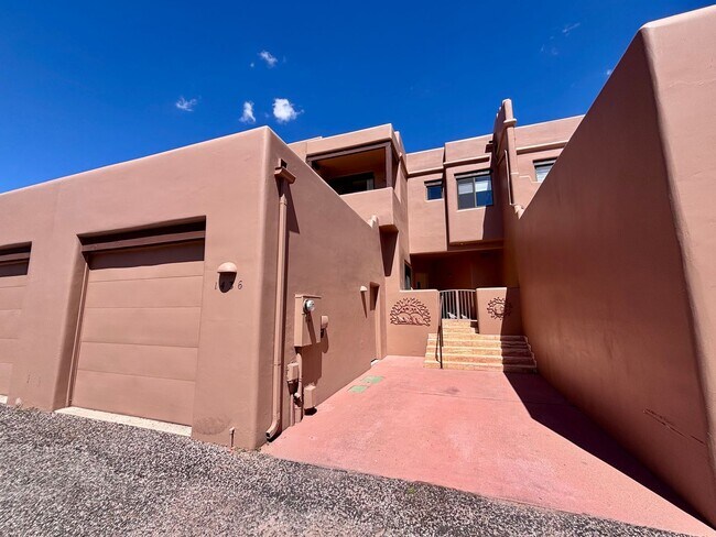 property at 1436 Vista Montana Rd
