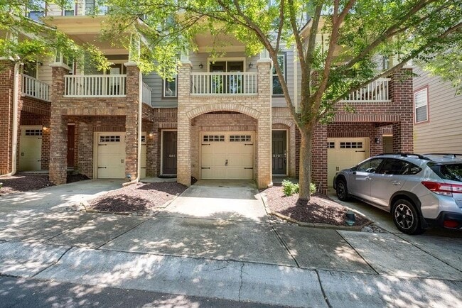 property at 879 Commonwealth Ave SE