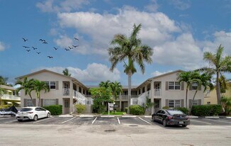 2130 NE 42nd Ct in Lighthouse Point, FL - Building Photo