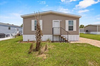 6680 Hidden Oaks Dr in North Fort Myers, FL - Building Photo - Building Photo