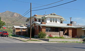 2401 Montana Apt #2 in El Paso, TX - Building Photo