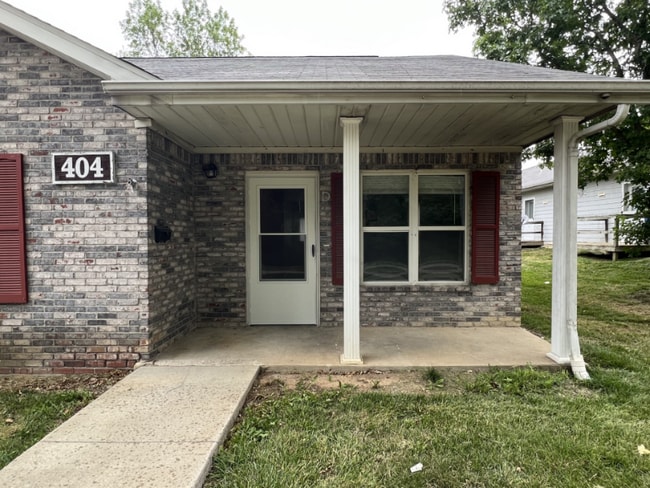 property at 7000 N Buckingham Square