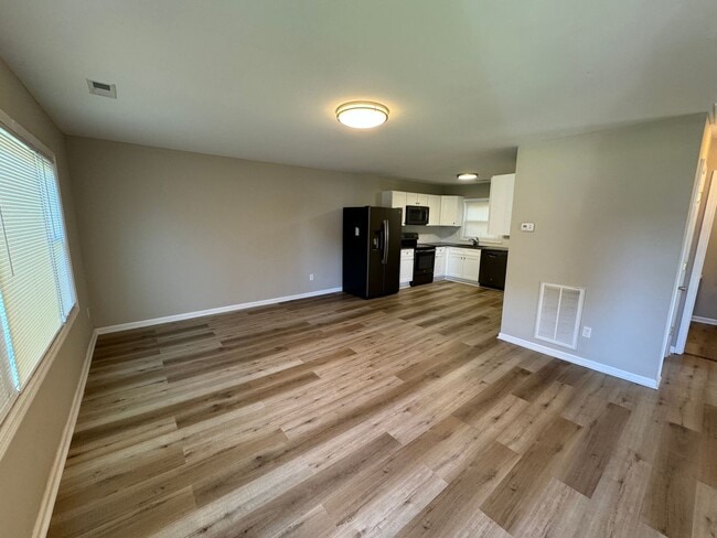 416 E Wilkins St in Dallas, NC - Building Photo - Building Photo