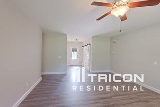 120 Intrepid Ave in Wentzville, MO - Building Photo - Building Photo