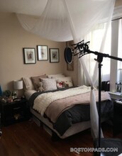 55 Park Dr in Boston, MA - Building Photo - Building Photo