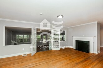 514 Naples Rd in Jackson, MS - Building Photo - Building Photo