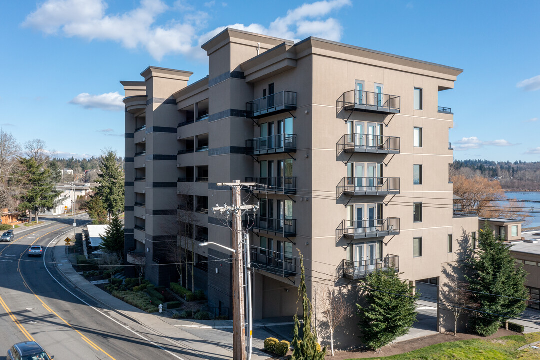 The Waterfront in Kirkland, WA - Building Photo