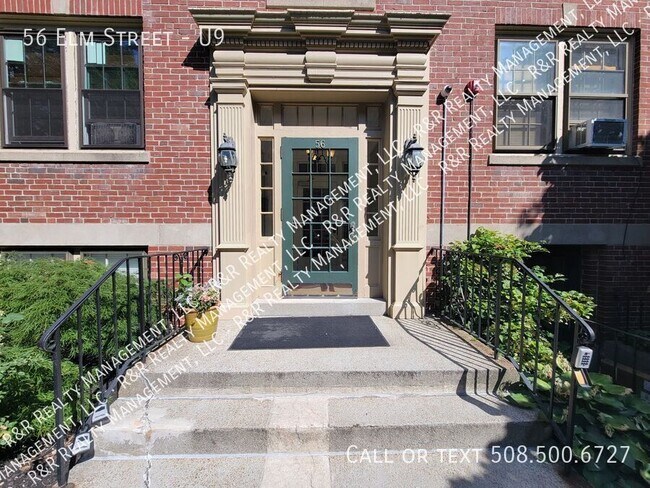 56 Elm St in Worcester, MA - Building Photo - Building Photo
