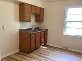 5260 N 28th St in Milwaukee, WI - Building Photo