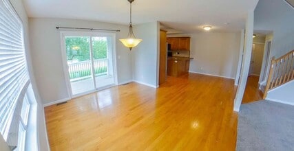 3727 Peachtree Cir in Manhattan, KS - Building Photo - Building Photo