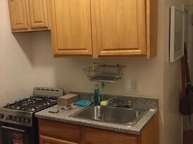 148 W 141st St in New York, NY - Building Photo