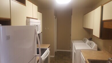 3915 Todd St, Unit 3915 in Midland, MI - Building Photo - Building Photo