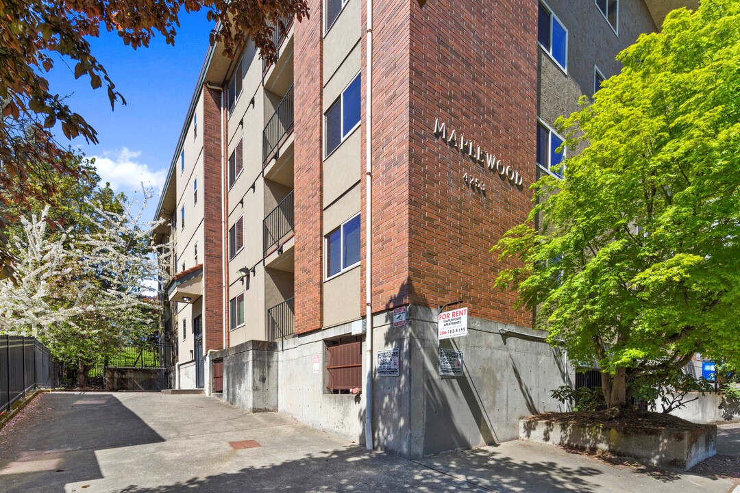 Maplewood Apartments in Seattle, WA - Foto de edificio