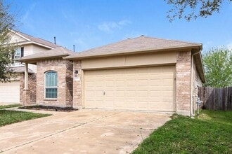 3346 Allington Ct in Houston, TX - Building Photo - Building Photo