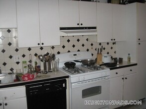 37 Egremont Rd in Boston, MA - Foto de edificio - Building Photo