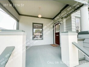 397 W 11th St in Los Angeles, CA - Building Photo - Building Photo