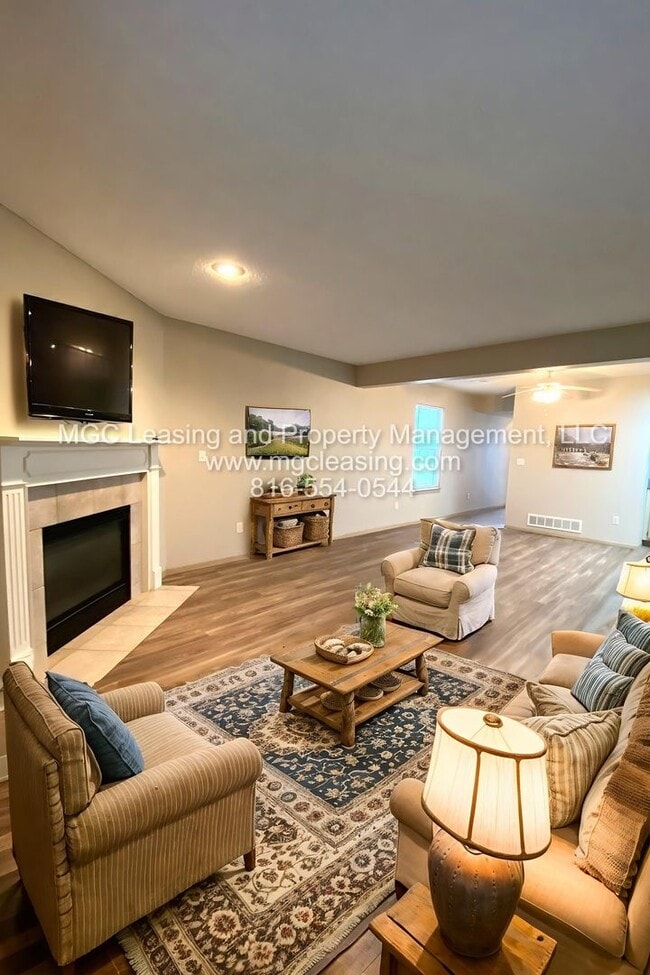 943 Mulberry St in Belton, MO - Building Photo - Building Photo