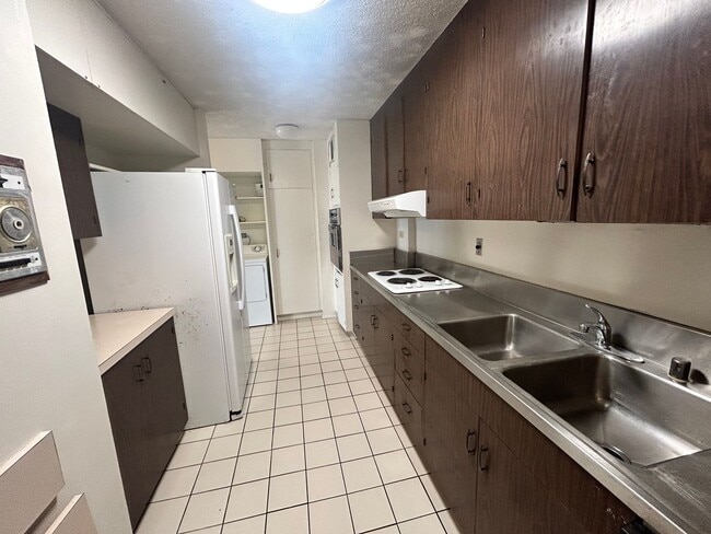 property at 1561 Kanunu St