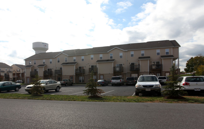 Linden at Martinsburg in Martinsburg, WV - Foto de edificio - Building Photo