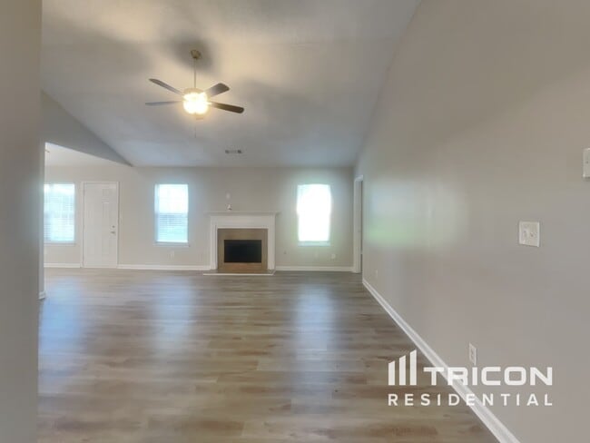5093 River Overlook Way in Stonecrest, GA - Building Photo - Building Photo