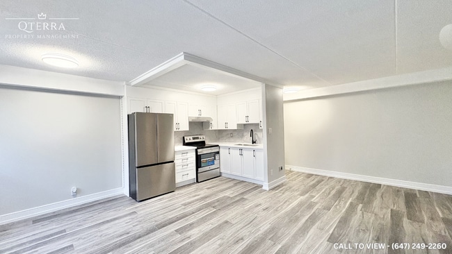 350 Malaga Rd in Oshawa, ON - Building Photo - Building Photo