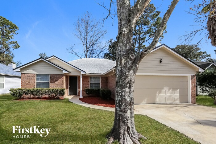 1741 Chandelier Cir E in Jacksonville, FL - Building Photo