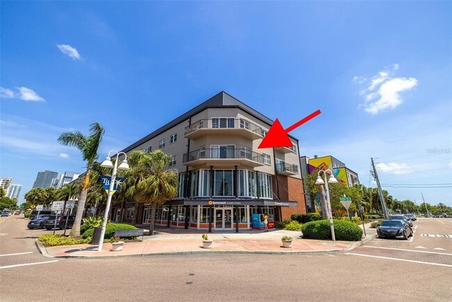 1010 Central Ave N in St. Petersburg, FL - Building Photo - Building Photo