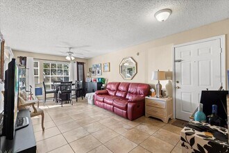 1063 S Hiawassee Rd in Orlando, FL - Building Photo - Building Photo