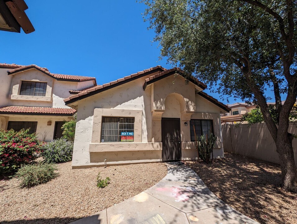 2955 N Oregon St in Chandler, AZ - Building Photo