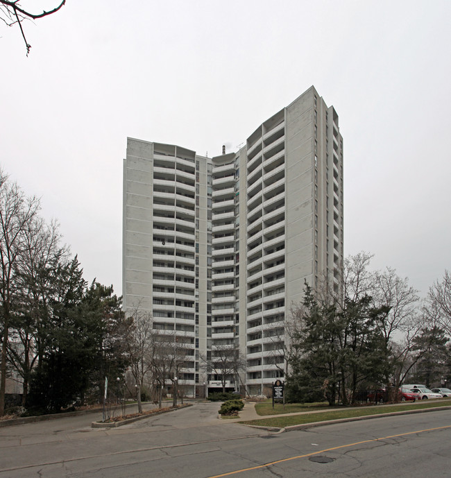 Graydon Hall in Toronto, ON - Building Photo - Building Photo