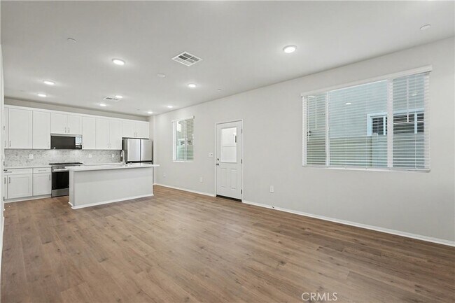 28506 Via Priorat in Temecula, CA - Building Photo - Building Photo