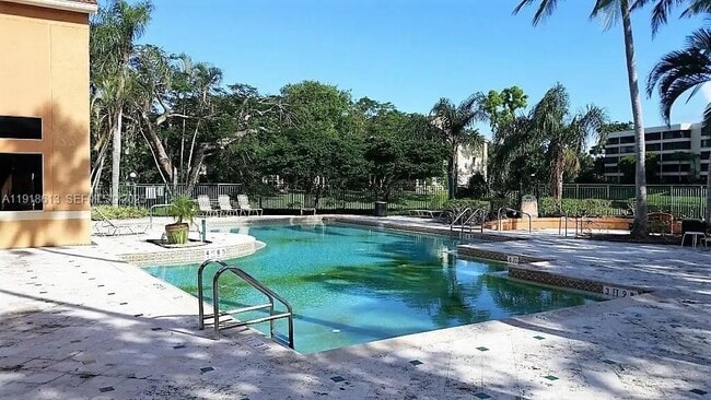 1760 Palm Cove Blvd, Unit 5-208 in Delray Beach, FL - Building Photo - Building Photo